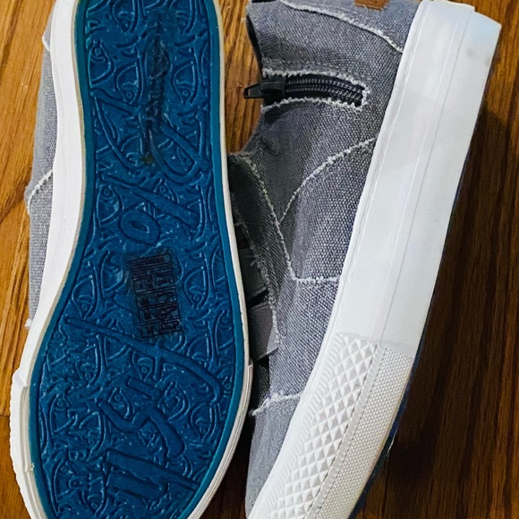 Blowfish Women’s Malibu, Mamba High-Top Sneaker, Gray, size 6, NWOT - Picture 7 of 7